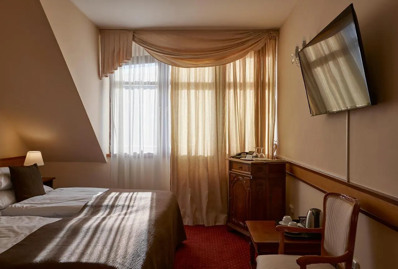 Fleur De Lis Hotel Praga 4*,