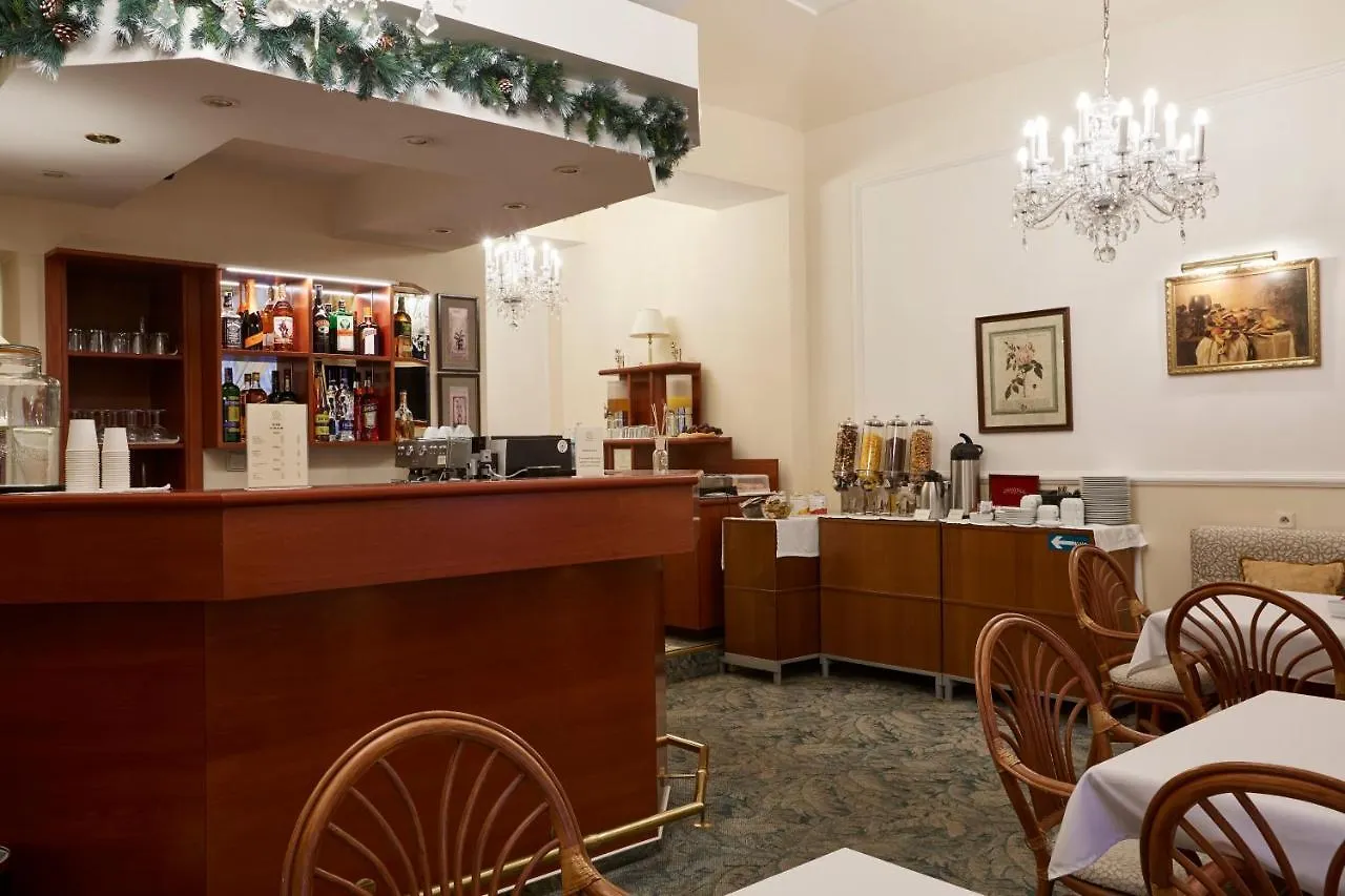 Fleur De Lis Hotel Prága