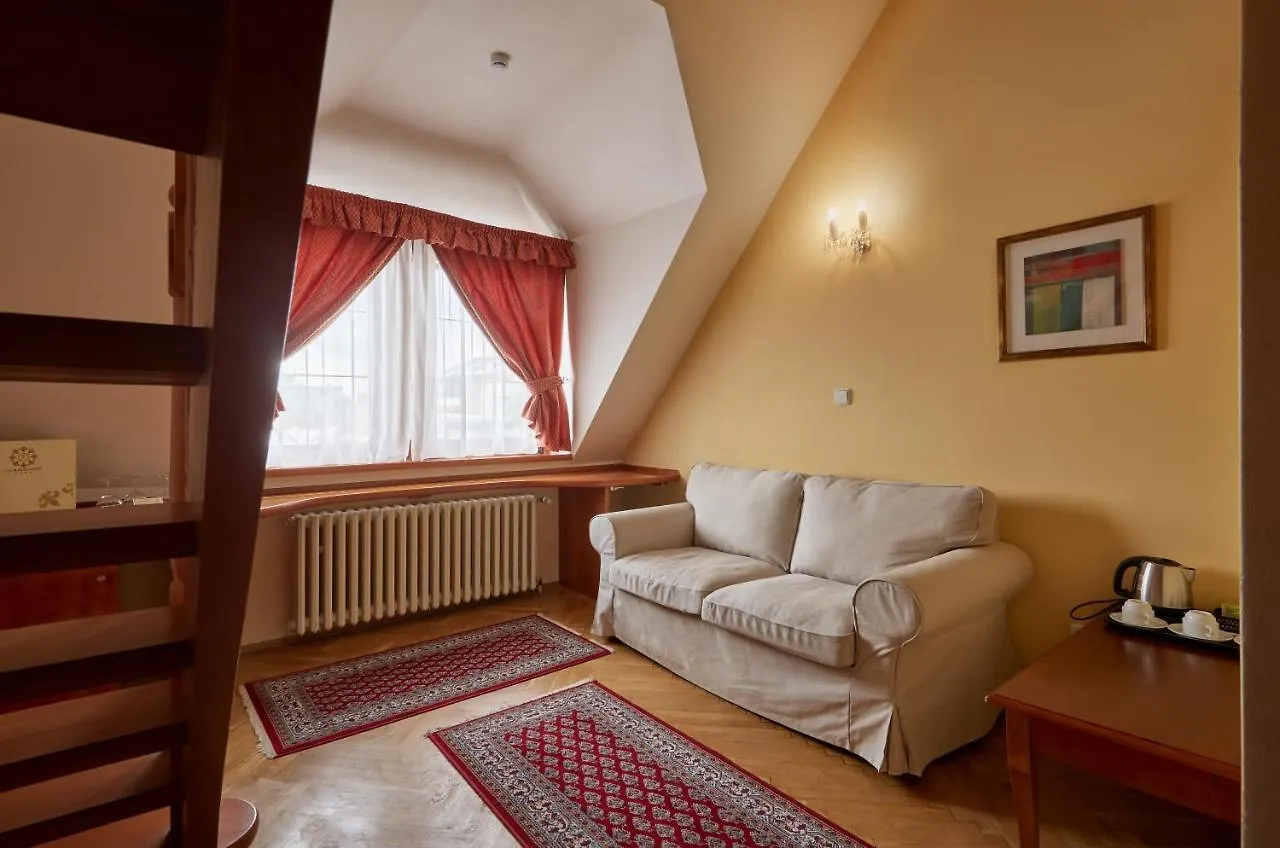 Fleur De Lis Hotel Prague 4*,